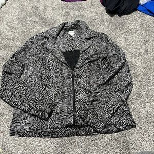 Chicos Light Sweater size 2